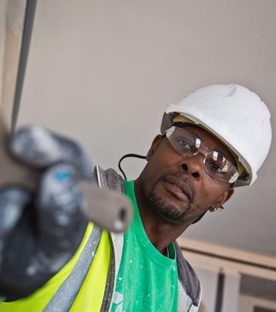 Contractor Lucas (2)